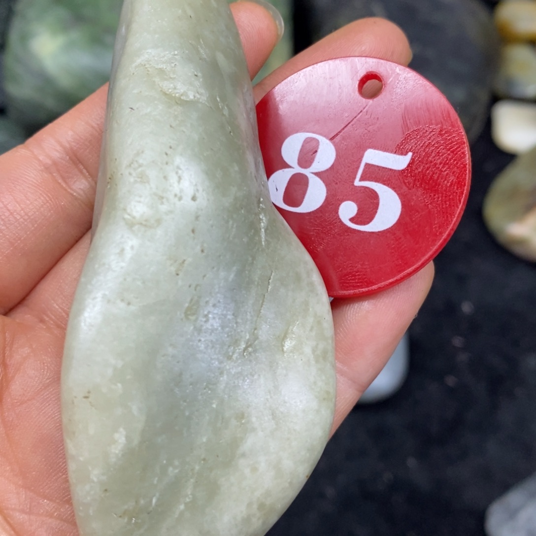 未镶嵌和田玉摆件