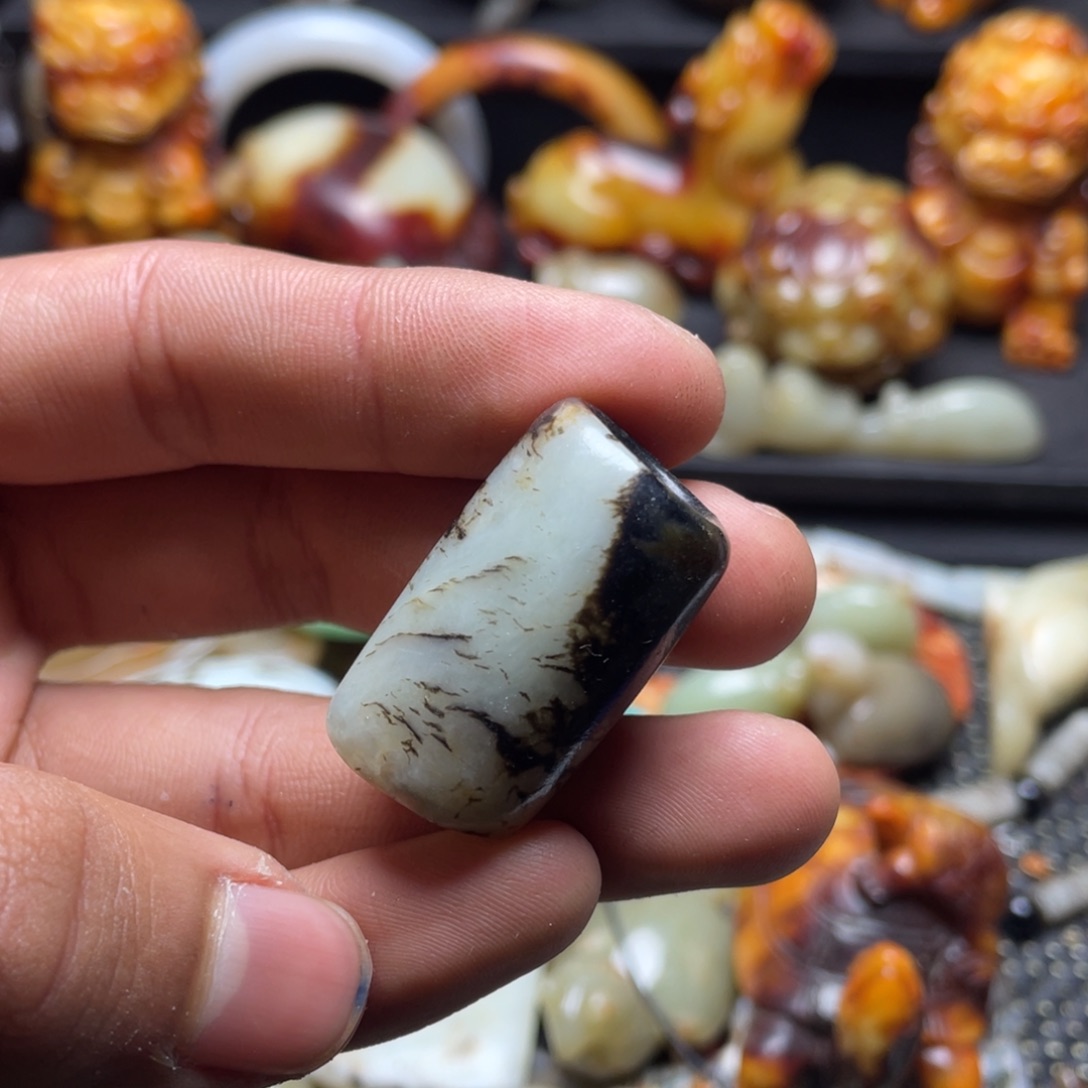 和田玉（糖玉）挂件未镶嵌