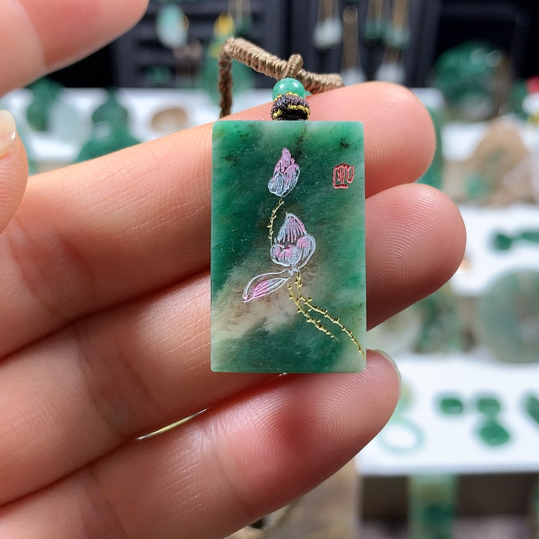 未镶嵌独山玉颈饰