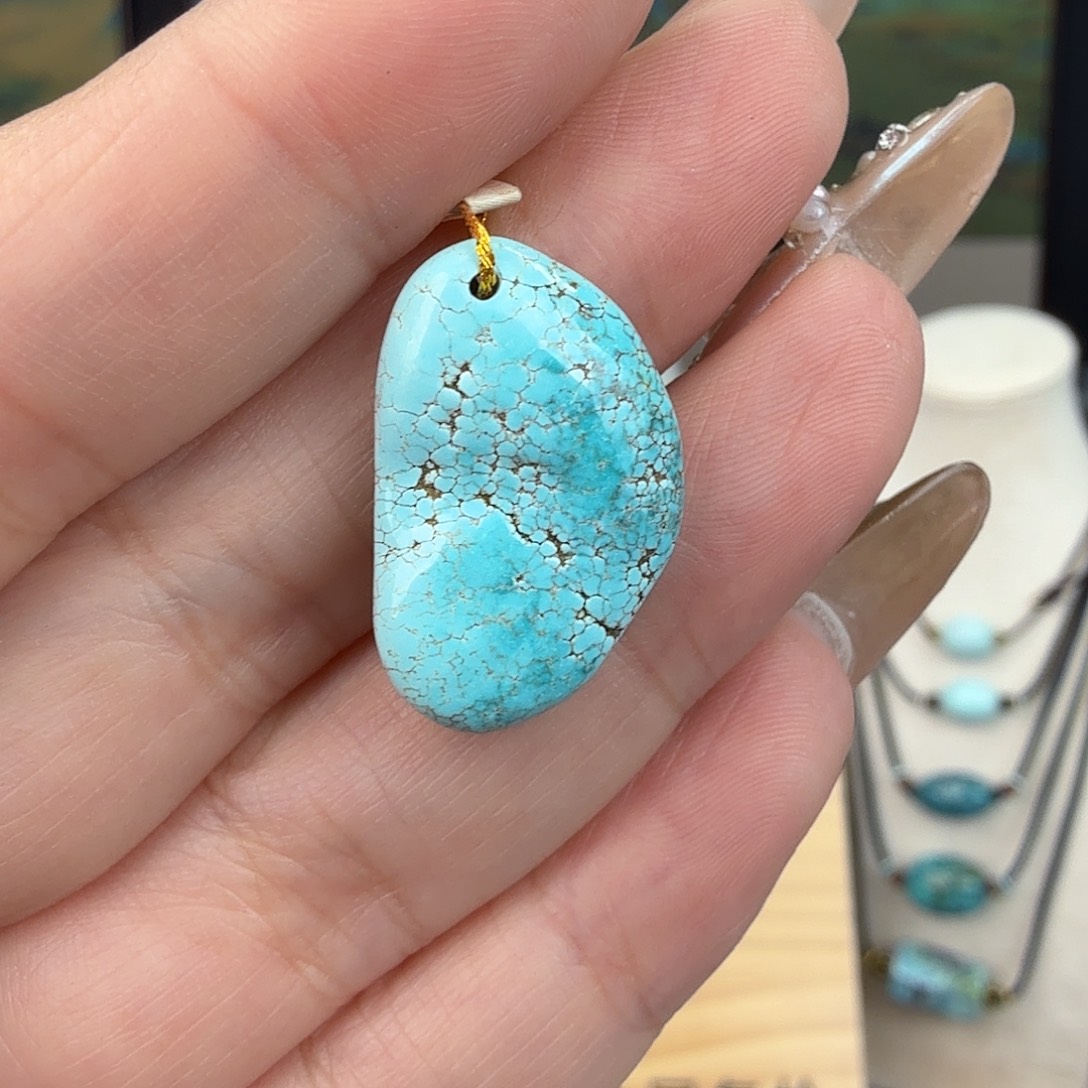 绿松石未镶嵌珠宝奇石