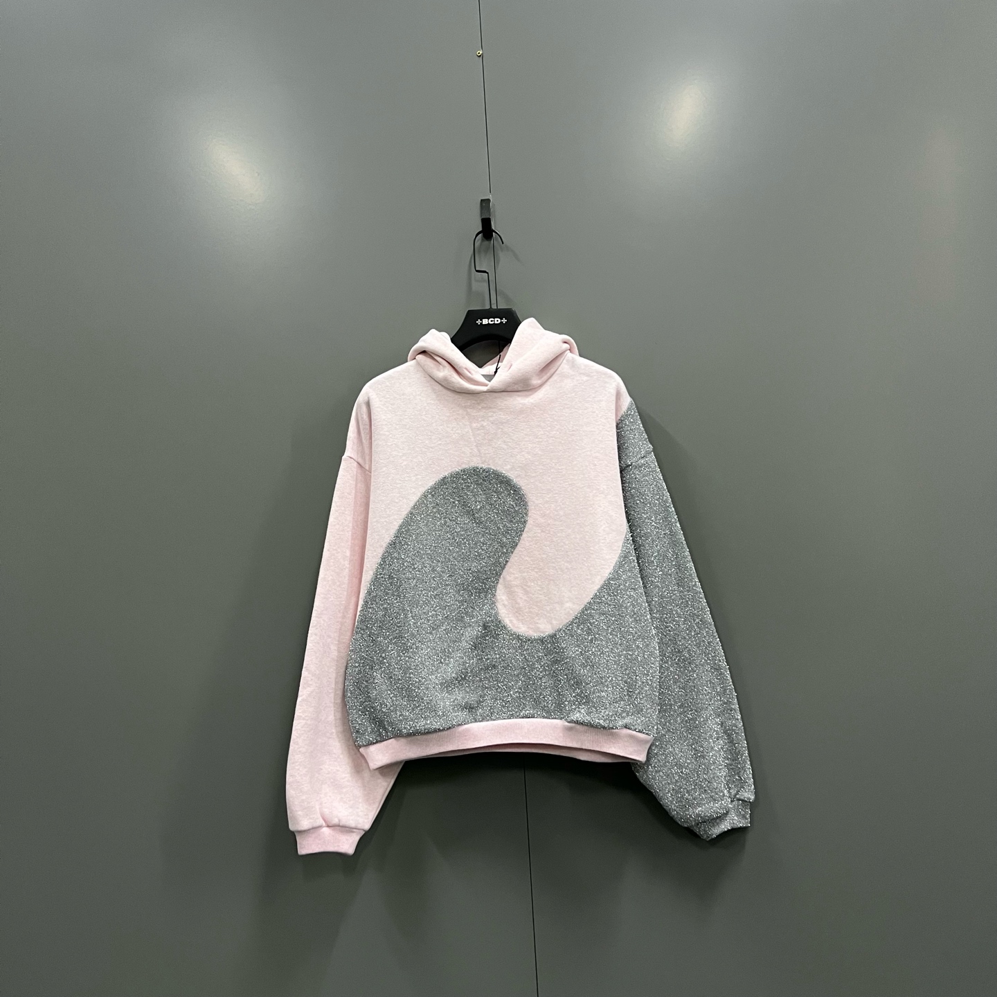 99新 DIOR/迪奥 h828 灰粉色拼接帽衫 015676