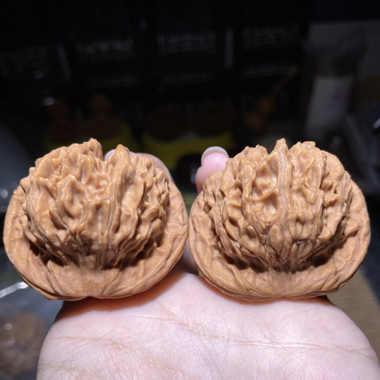 天地二爷帽儿宽脑门精品文玩核桃 44边41肚36高