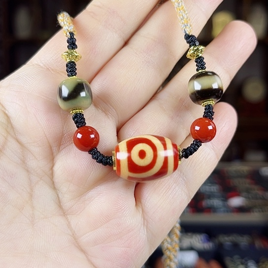 玛瑙/玉髓颈饰合金