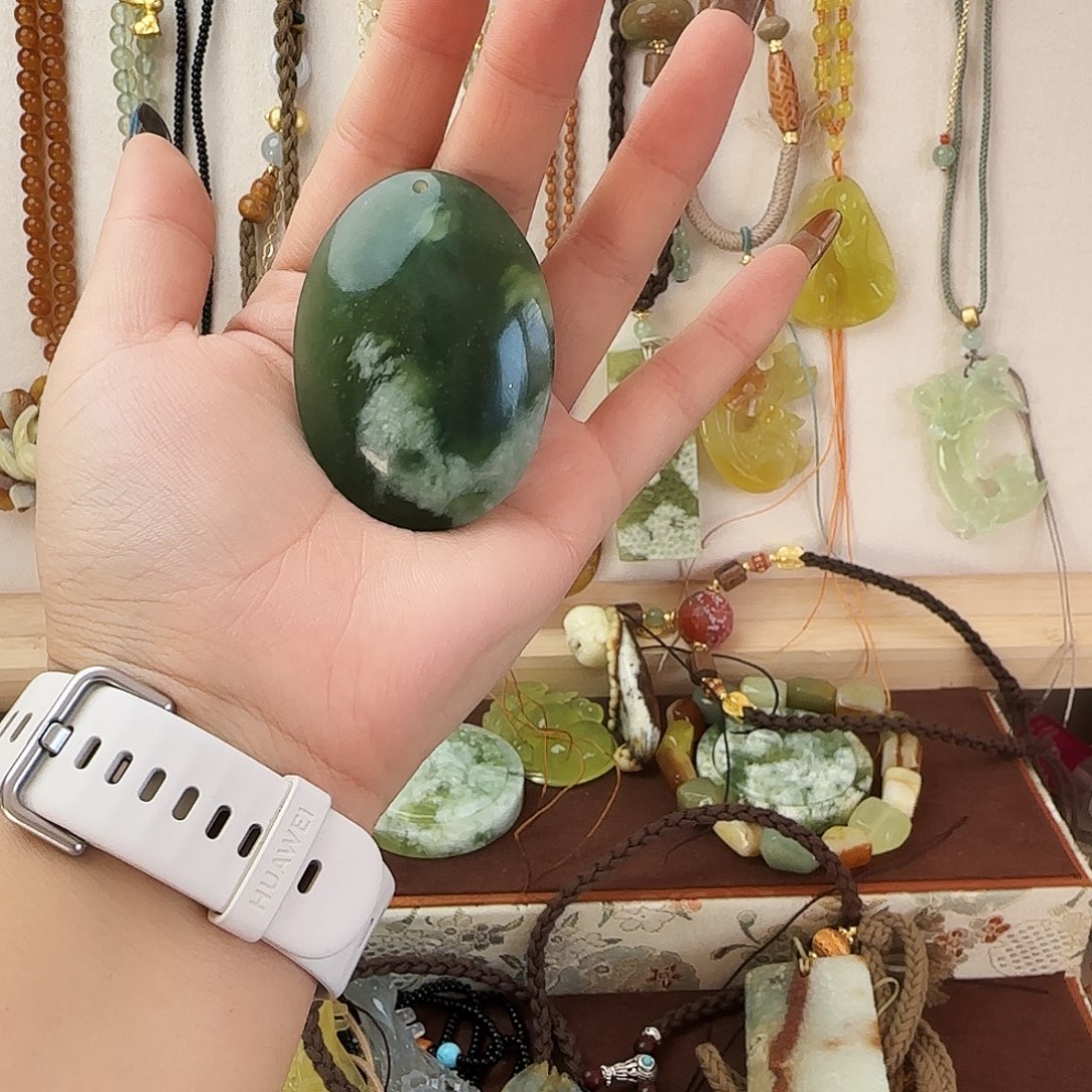 婷***3蛇纹石玉合金颈饰