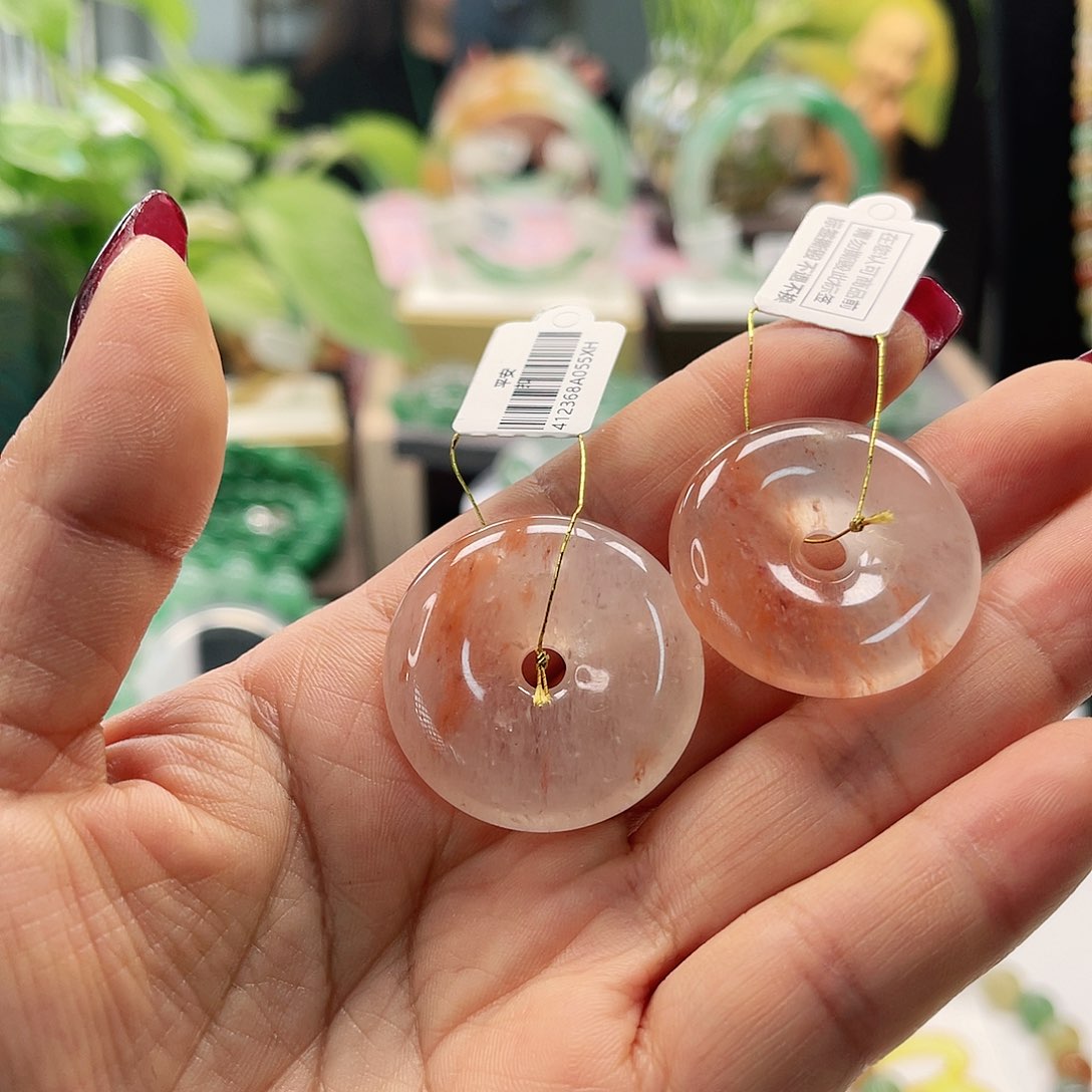 石英质玉颈饰未镶嵌