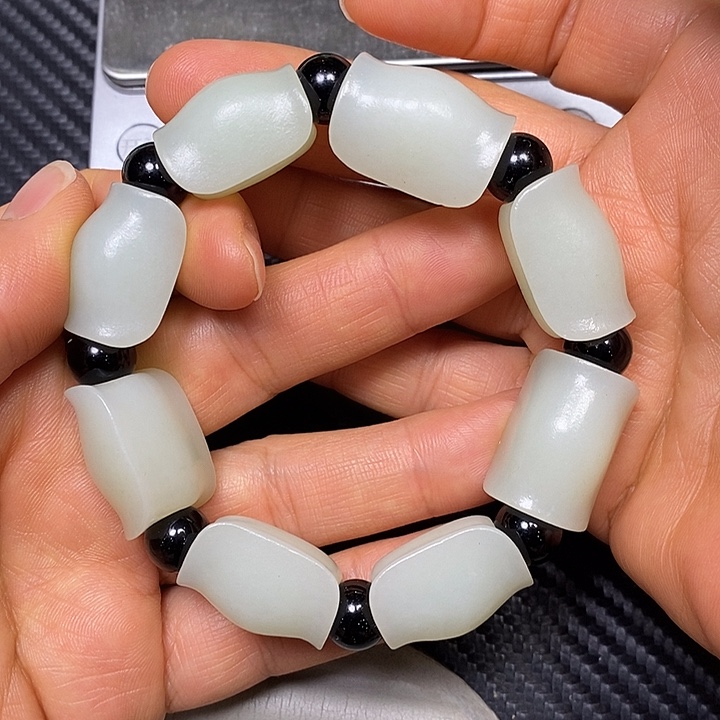 颈饰未镶嵌和田玉C****9