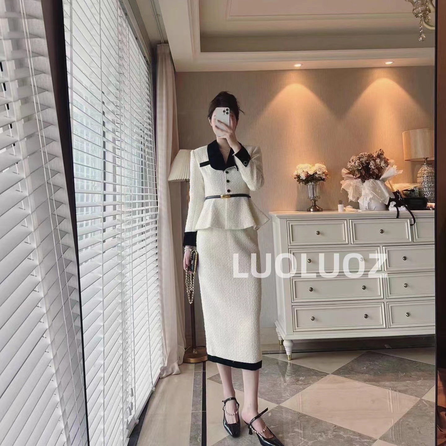 【现货】LUOLUOZ【柏林金秋】绵羊毛轻奢短外套＋半身裙两件套H8888