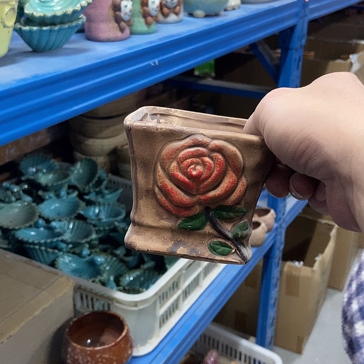 花盆单场满9.9发货9×7.5瑕疵