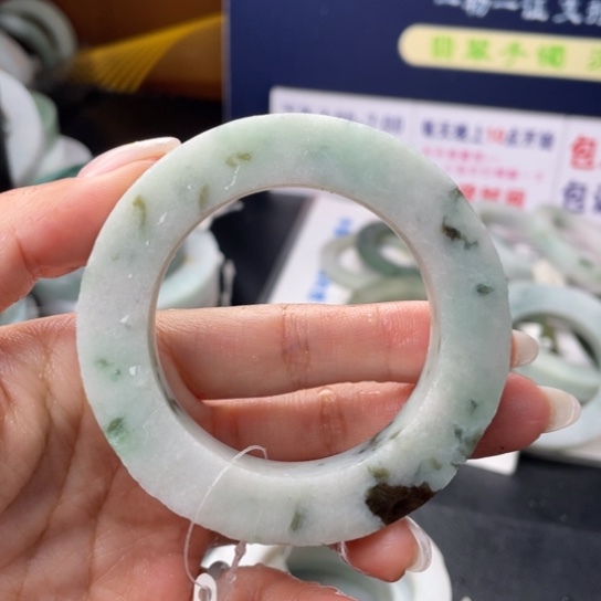 【闪购商品】定制翡翠翡翠手镯未镶嵌