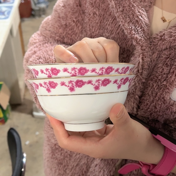 瓷片//////直径12.5厘米。2个。