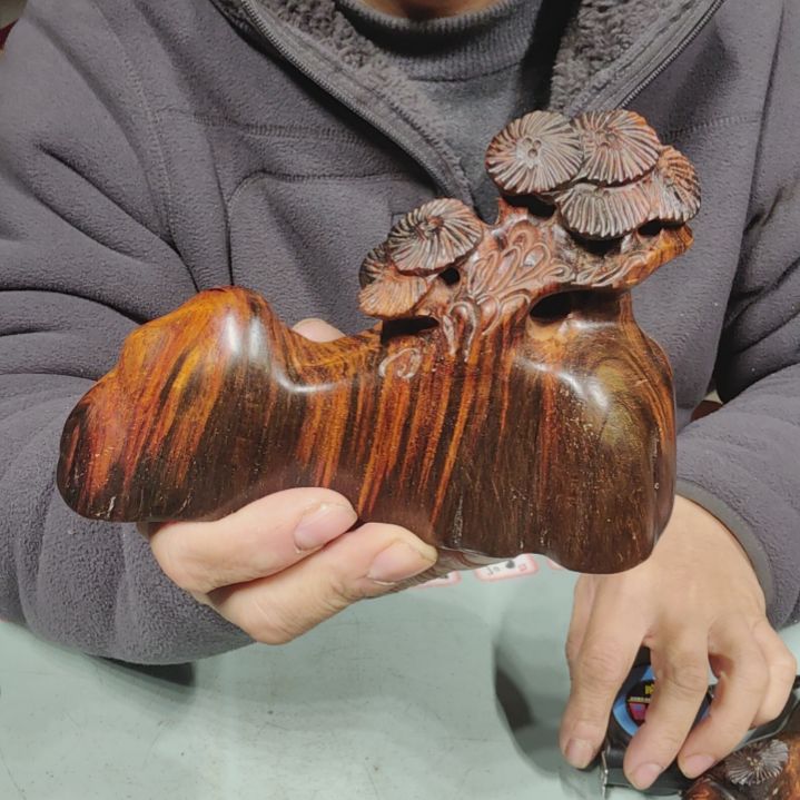 交趾黄檀（大红酸枝）1