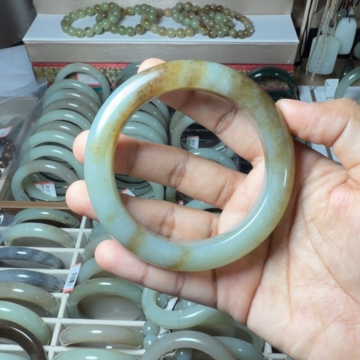 平****和田玉（糖玉）未镶嵌手链