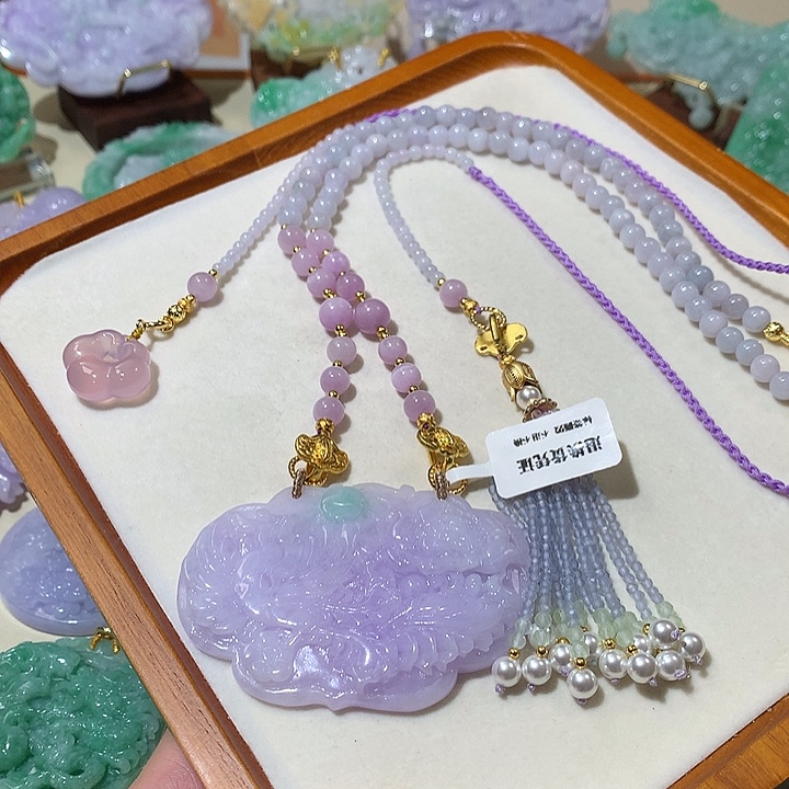 翡翠未镶嵌颈饰翡翠吊坠