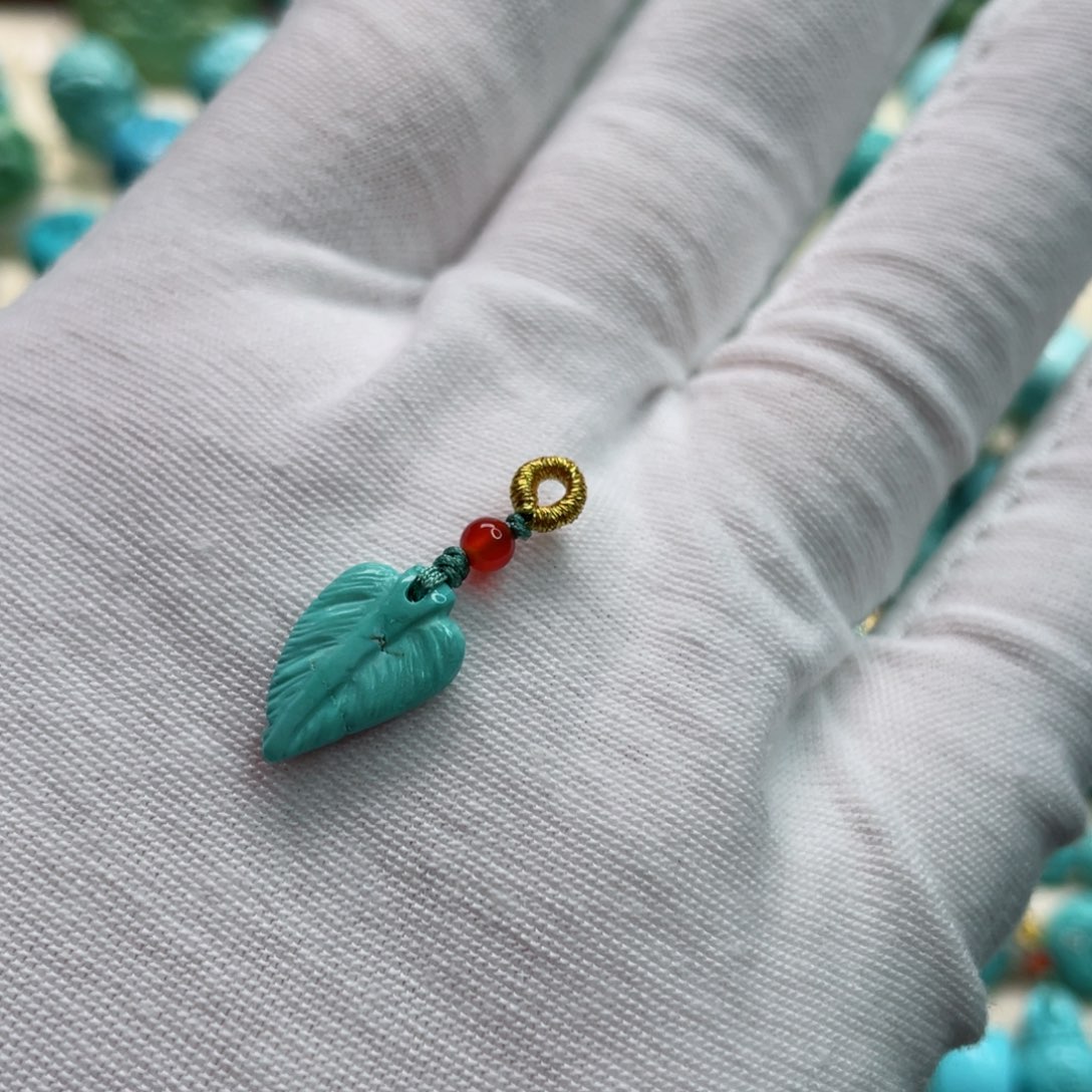 南红玛瑙颈饰未镶嵌