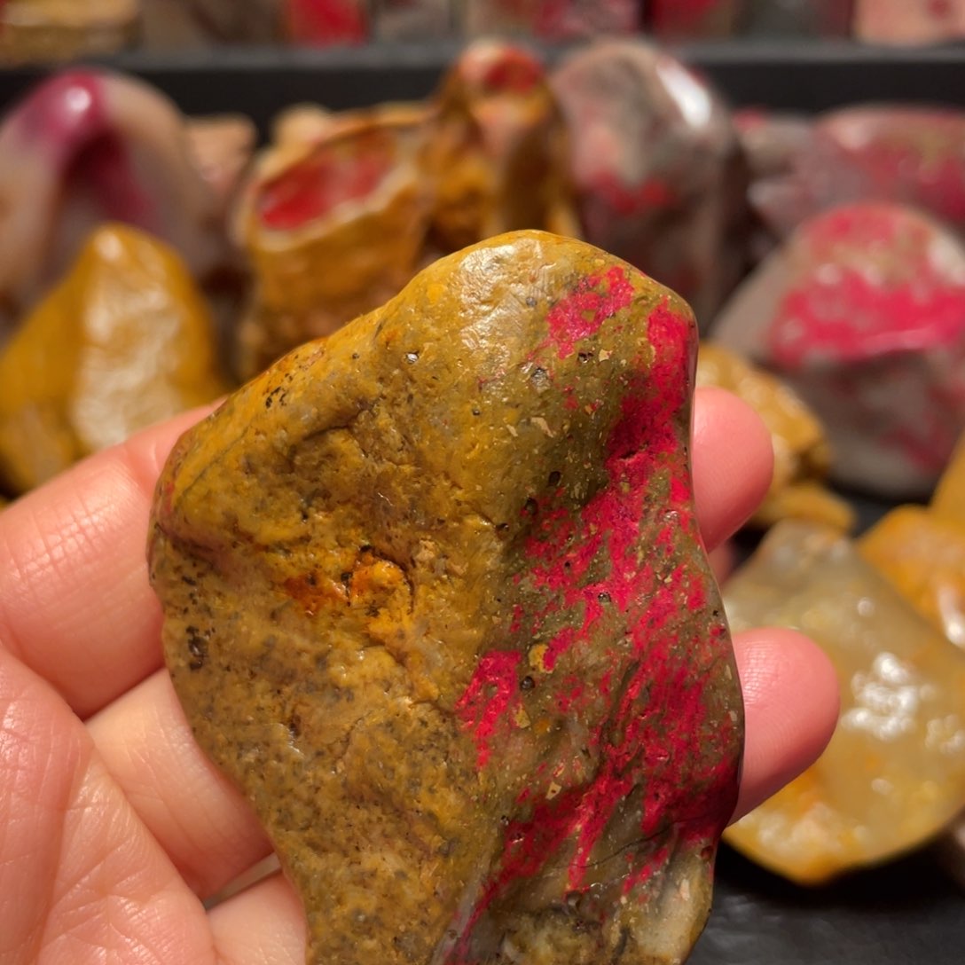 昌化石R****平昌化鸡血石