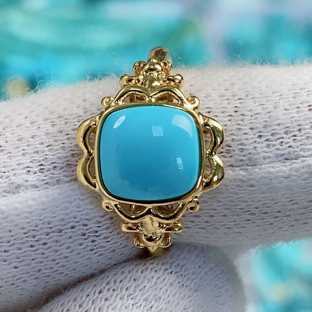 绿松石配饰18K金镶嵌