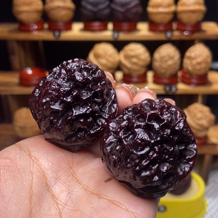 文玩核桃吊坠m龙甲97