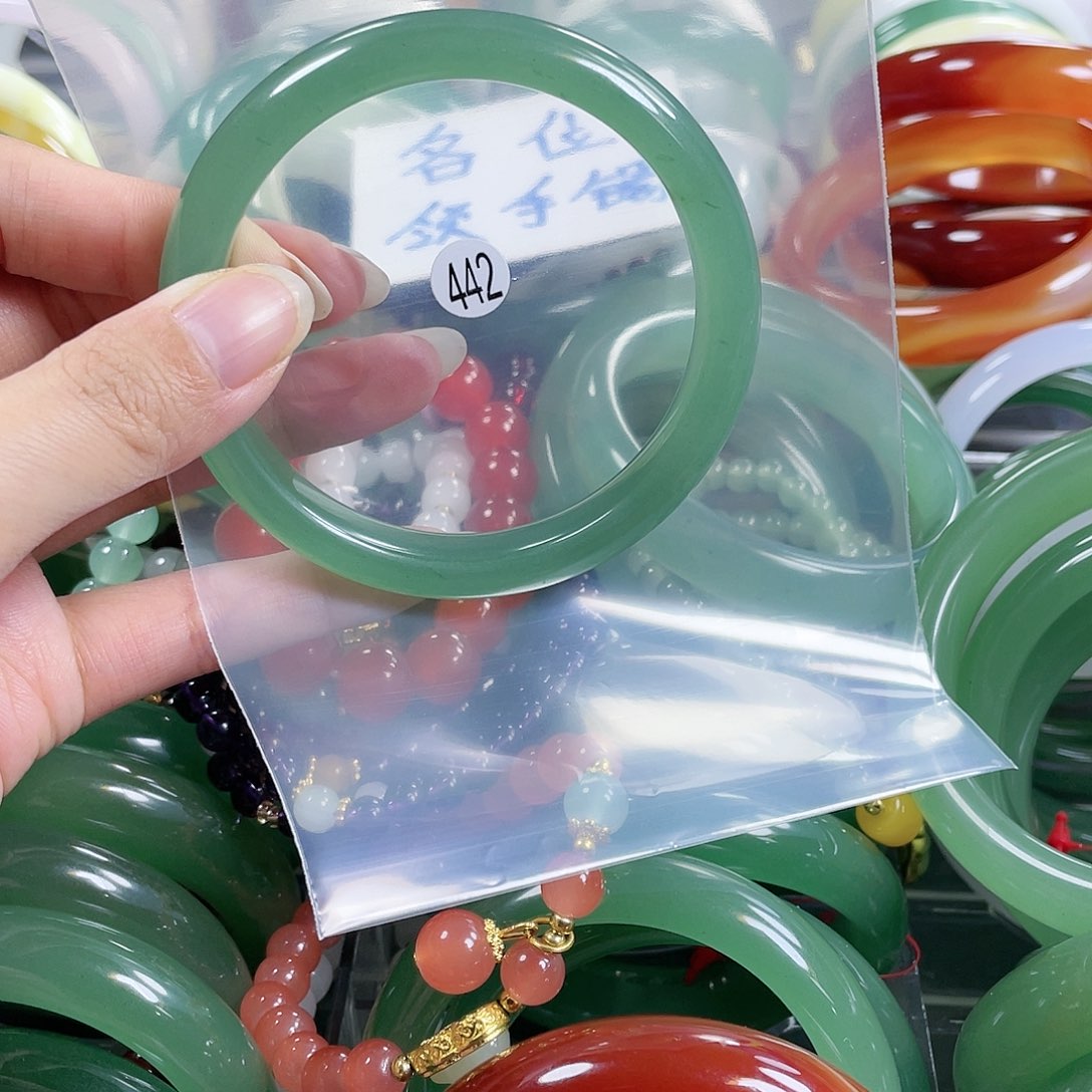 石英质玉手镯未镶嵌6061