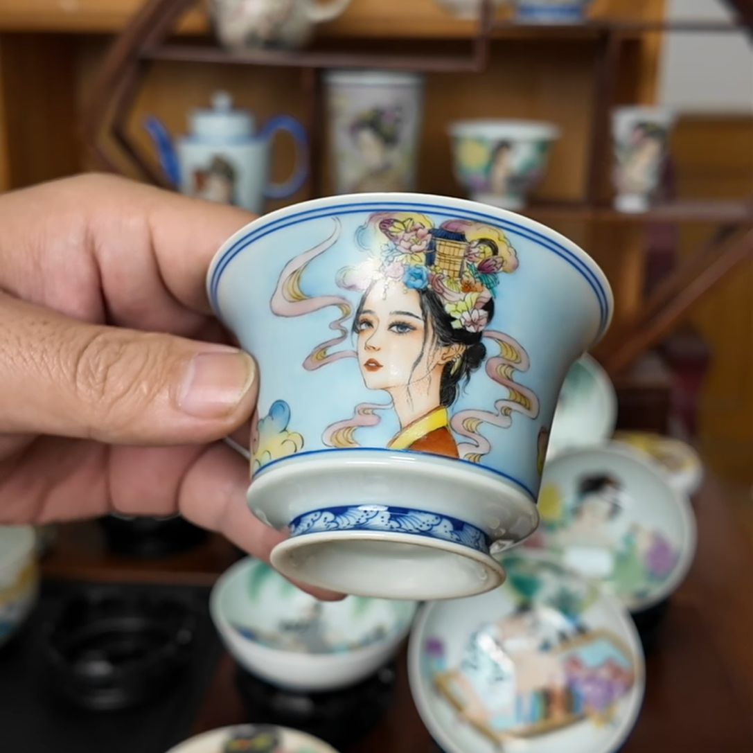 景德镇手绘古风美女主人杯