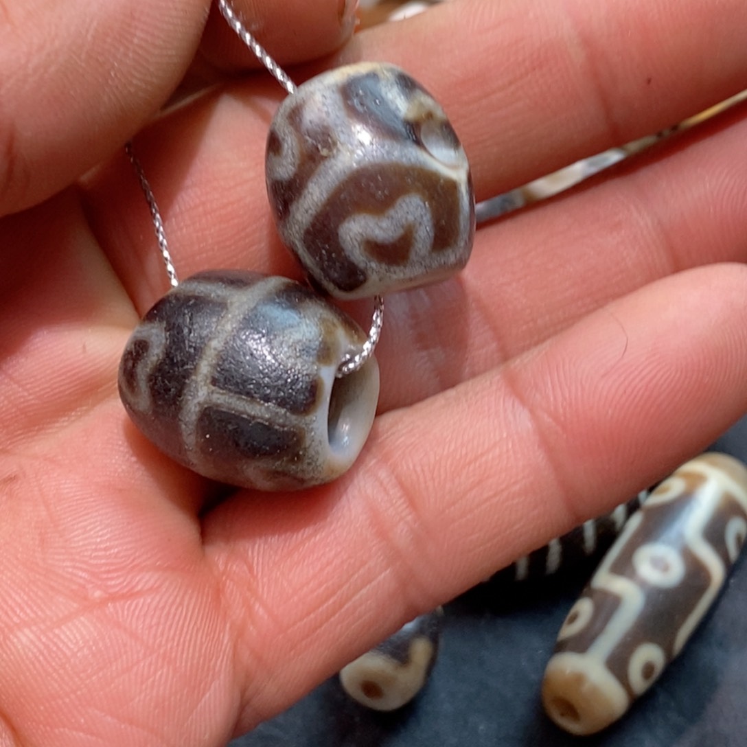 DIY琉璃珠子的颜色也很好看