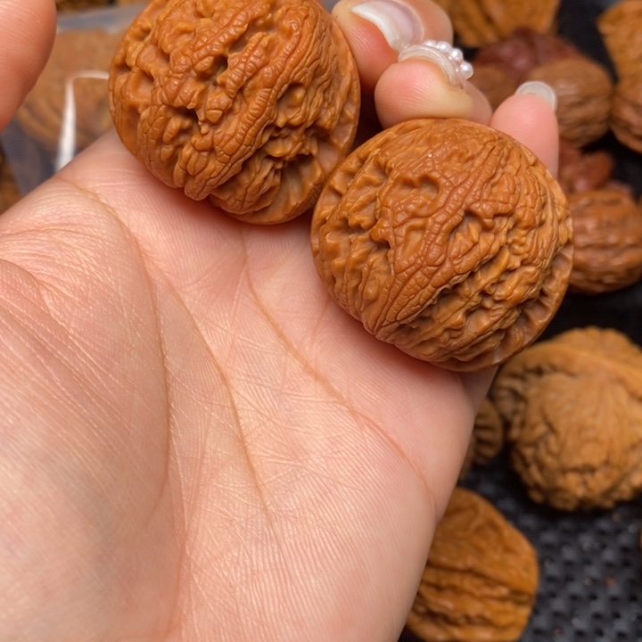 秦岭野生文玩核桃38