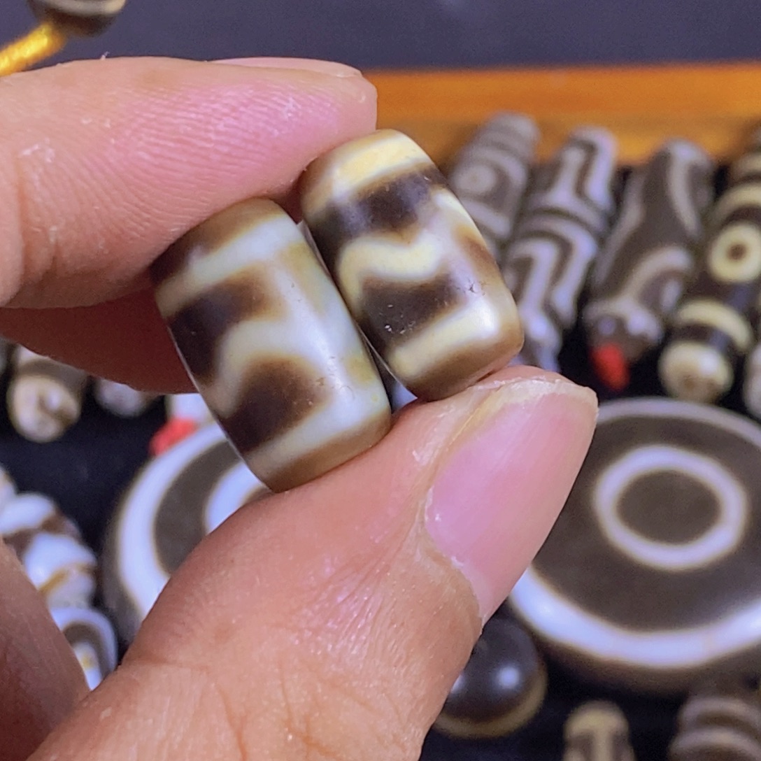 玛瑙/玉髓颈饰未镶嵌炸福利，张魁一对，不支持退款