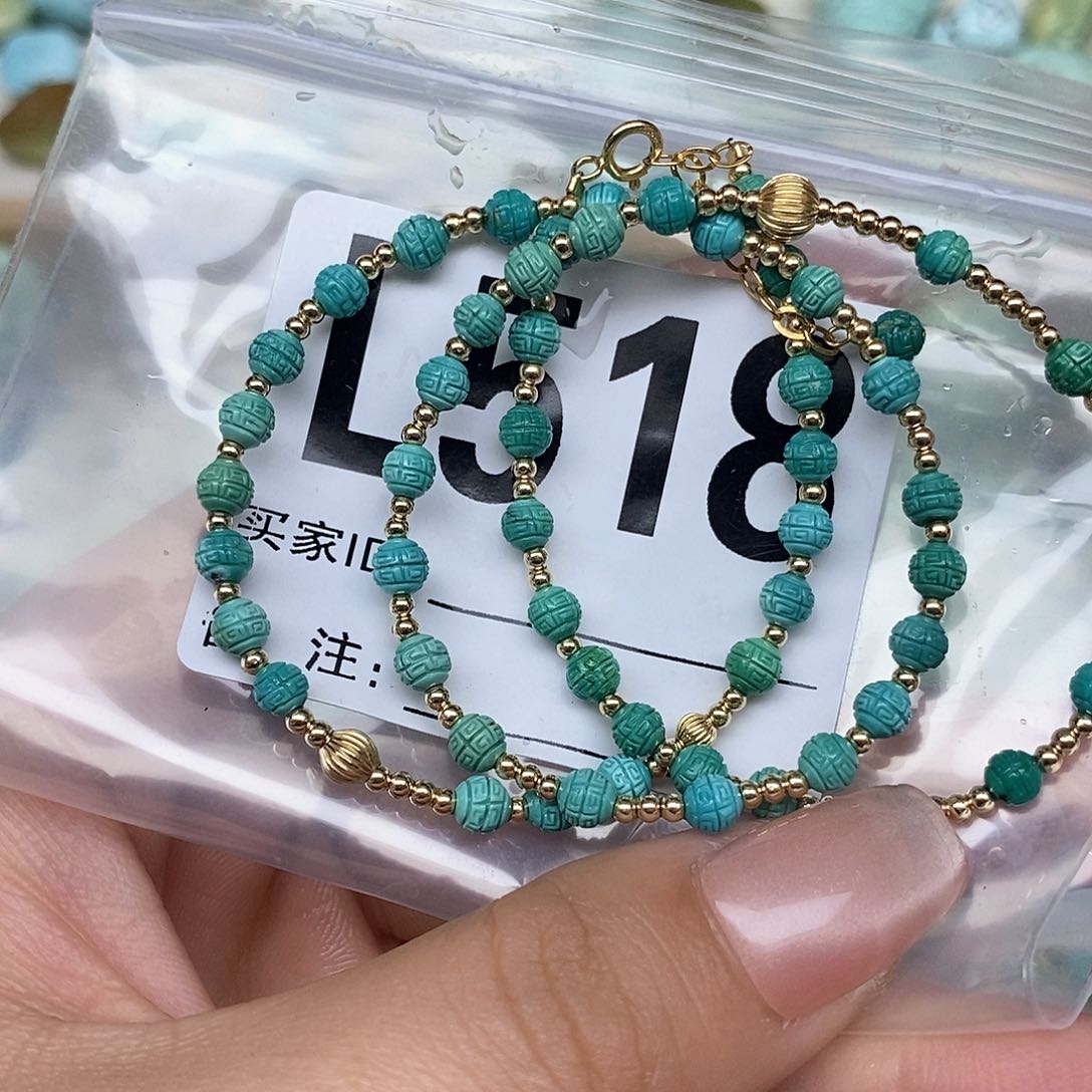 绿松石配饰未镶嵌