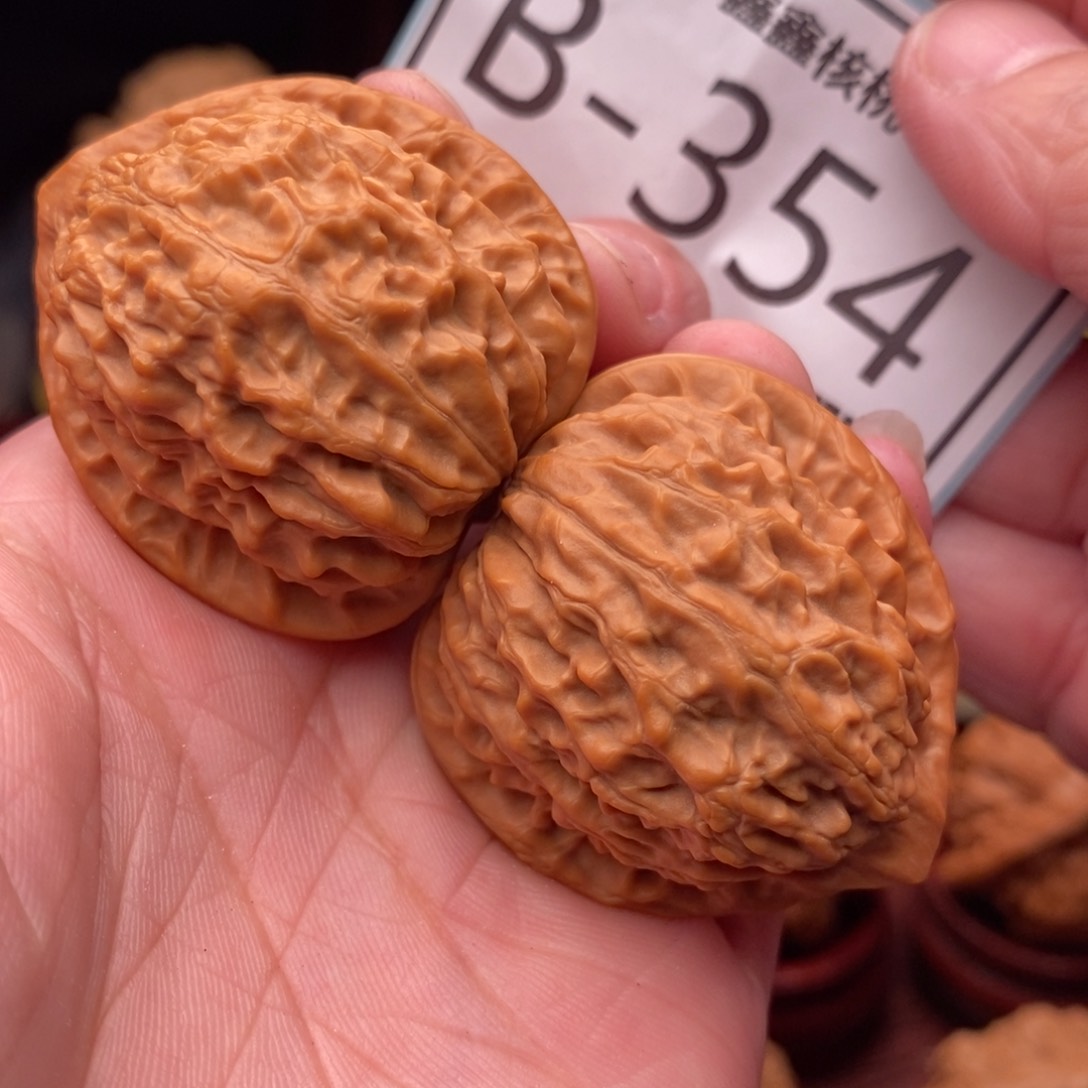 文玩核桃把件金牛36