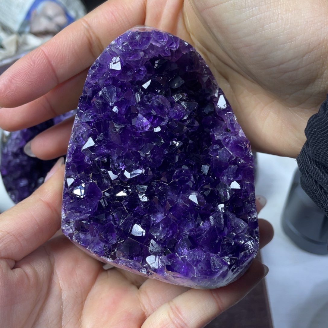 紫晶大型摆件（非配饰）未镶嵌