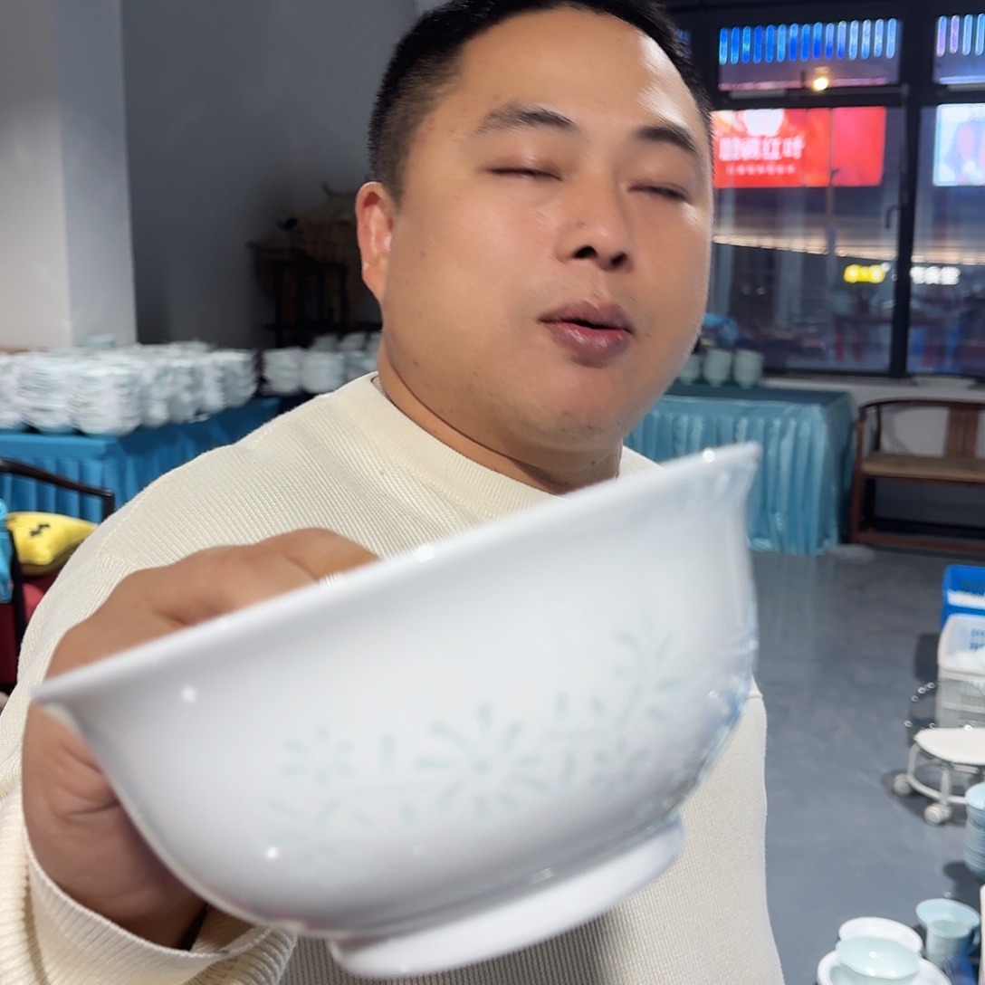 杯景德镇陶瓷白玲珑面碗2个