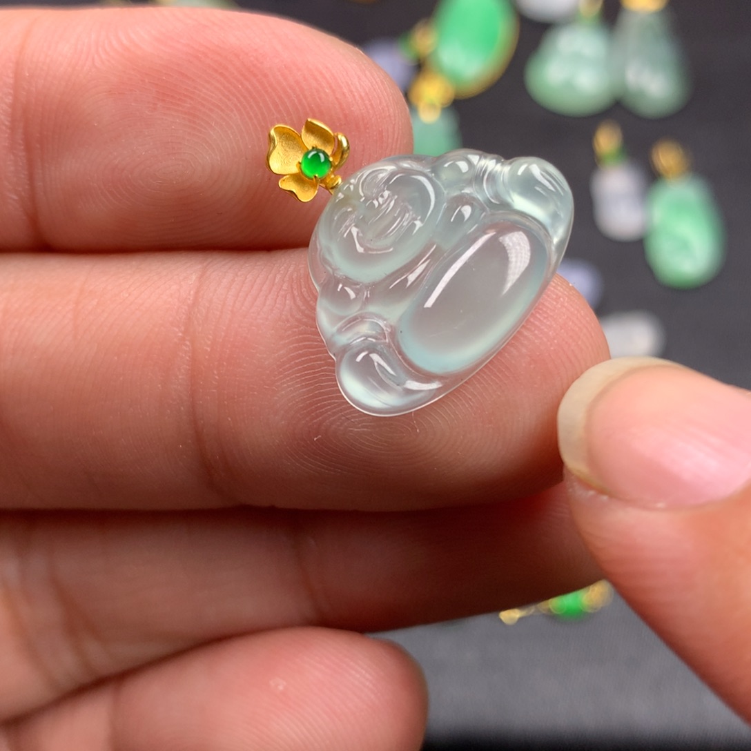 【闪购商品】颈饰18K金镶嵌翡翠翡翠