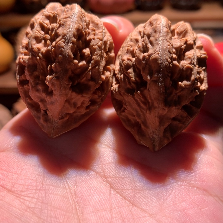 文玩核桃吊坠楸玥核25