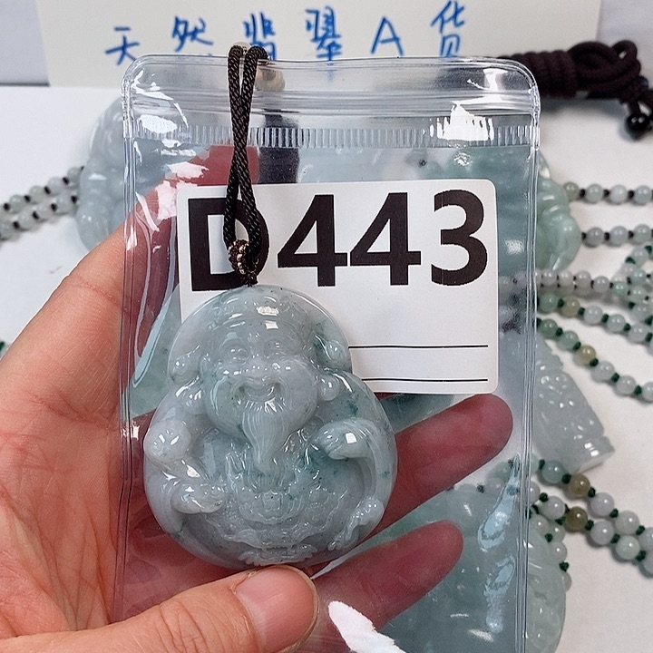 翡翠颈饰未镶嵌天然