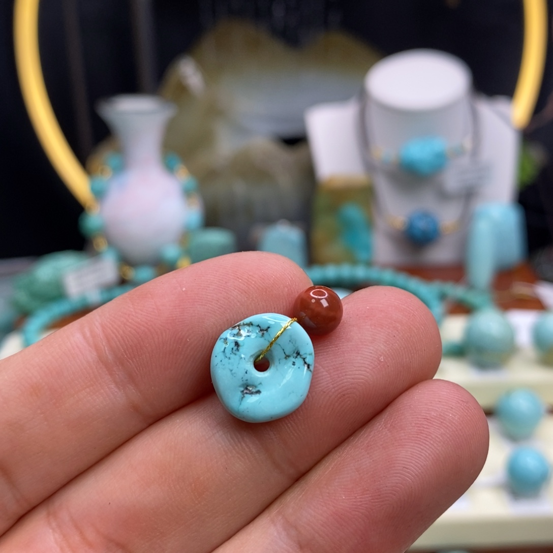 南红玛瑙未镶嵌珠宝奇石