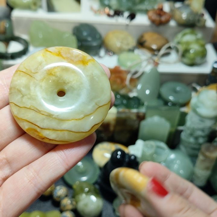 岫玉微瑕平安扣未镶嵌