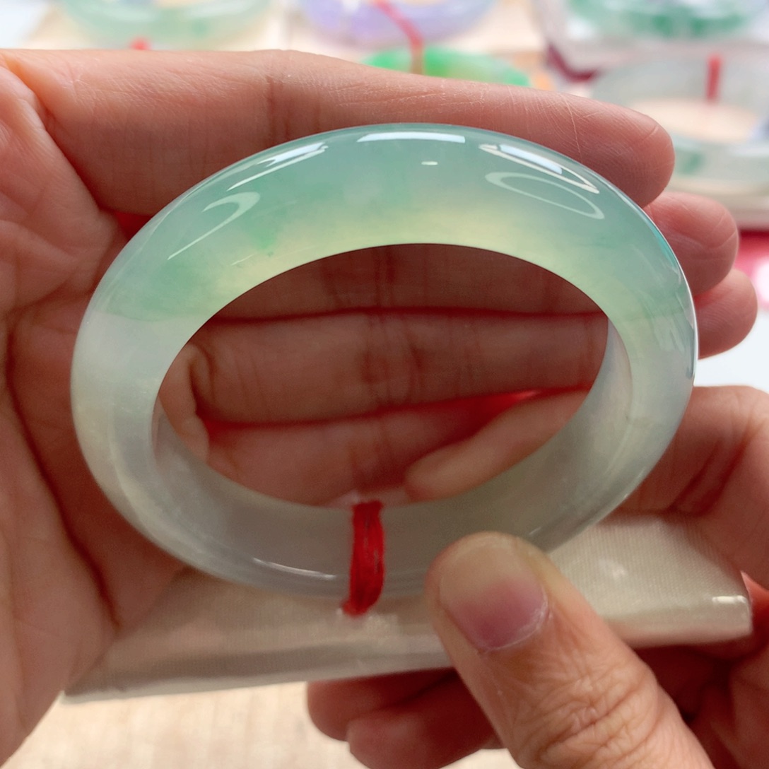 翡翠手镯未镶嵌50.3毕业超值一定要拍A