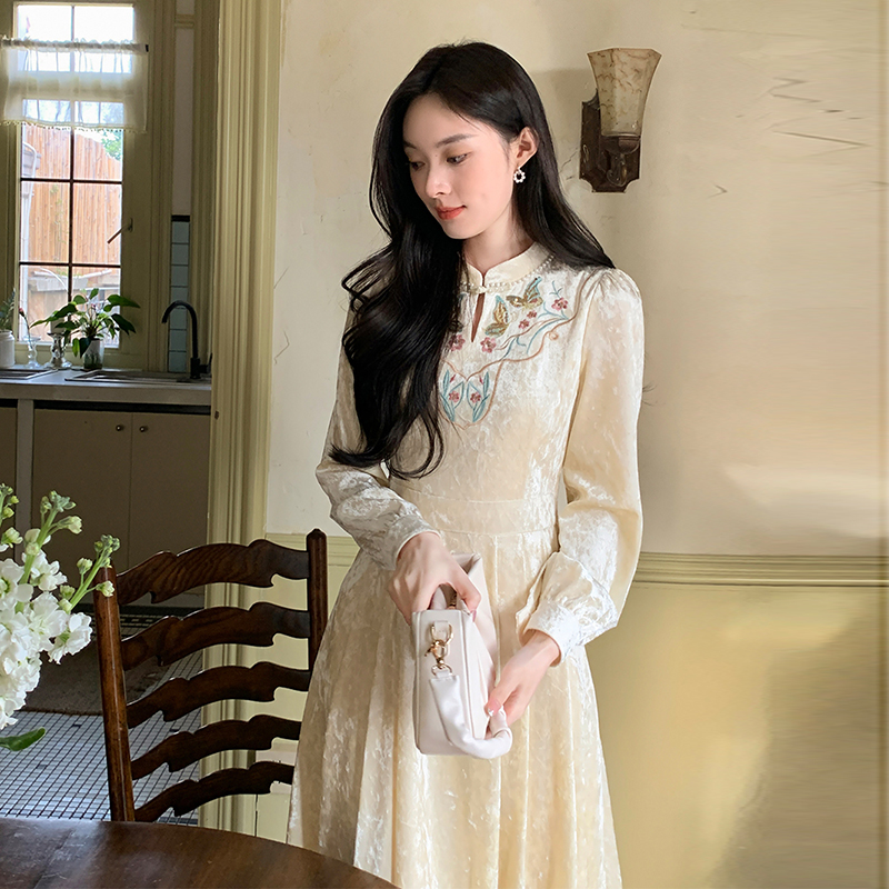 【有里布】2025新款春新中式小众长裙女气质显瘦收腰连衣裙子D0190
