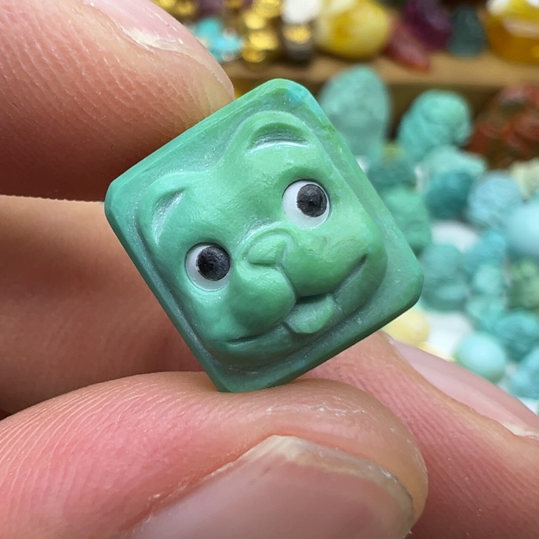 绿松石颈饰未镶嵌