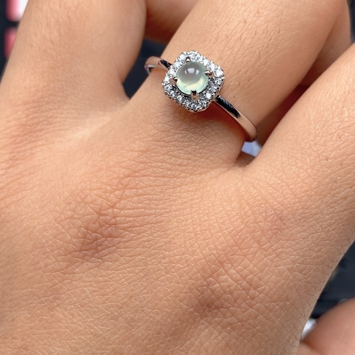 翡翠未镶嵌戒指戒指