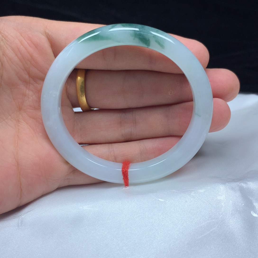 未镶嵌手镯（贵妃镯）翡翠52.8贵妃