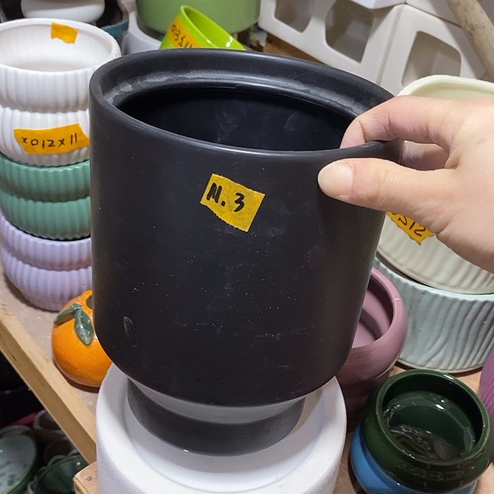 摆件陶陶盆有孔 瑕疵介意勿拍