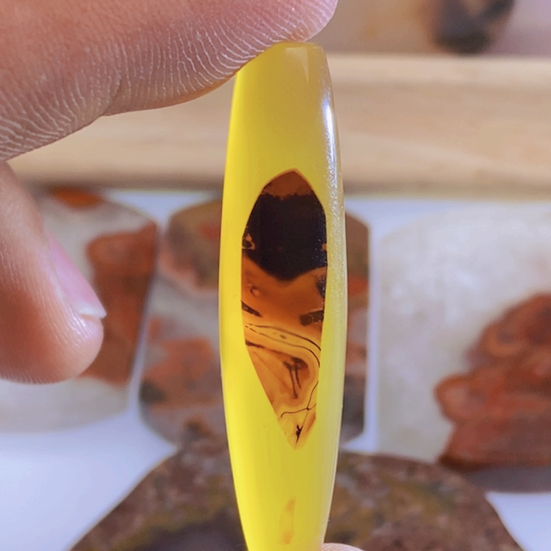 玛瑙/玉髓颈饰未镶嵌