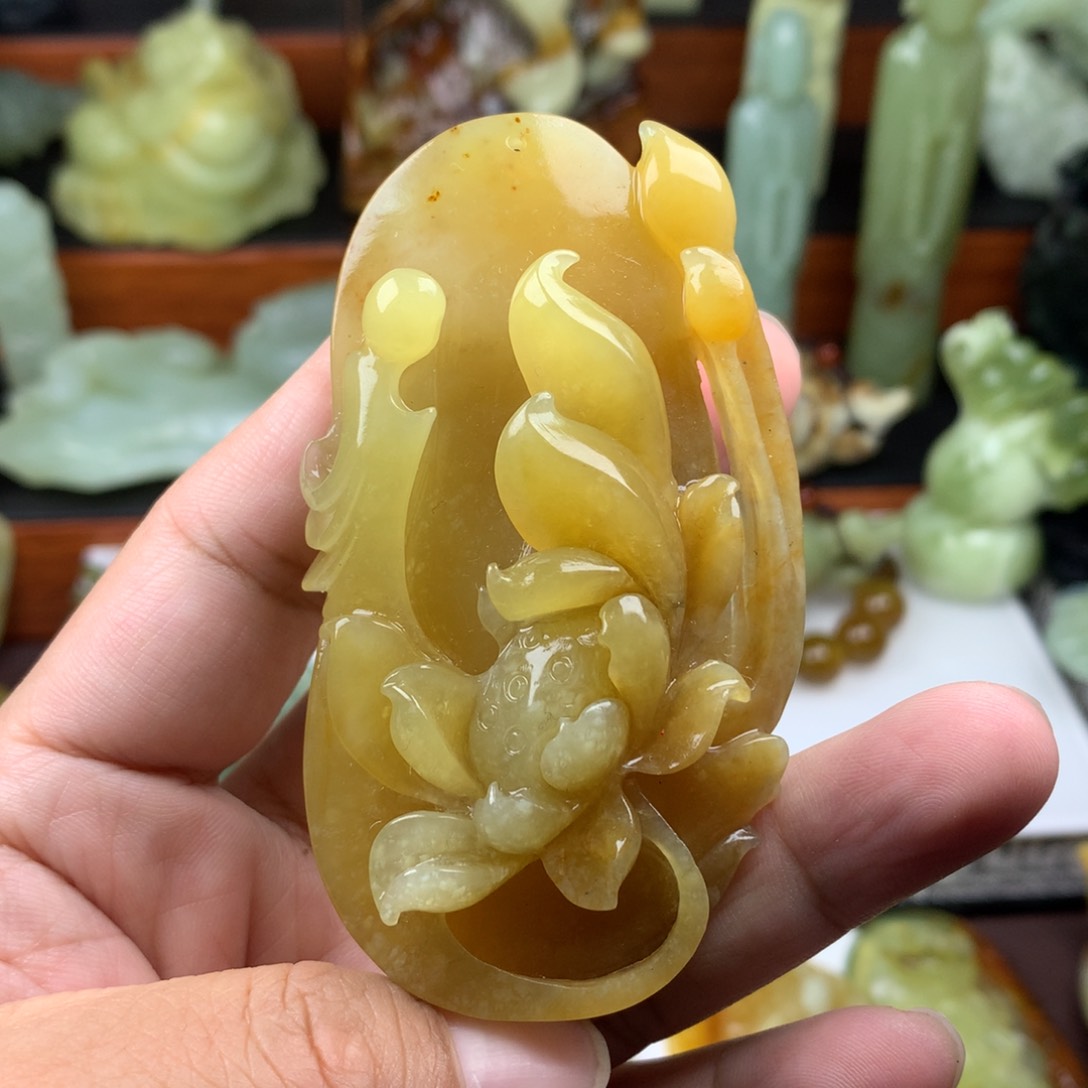 岫玉手把件未镶嵌