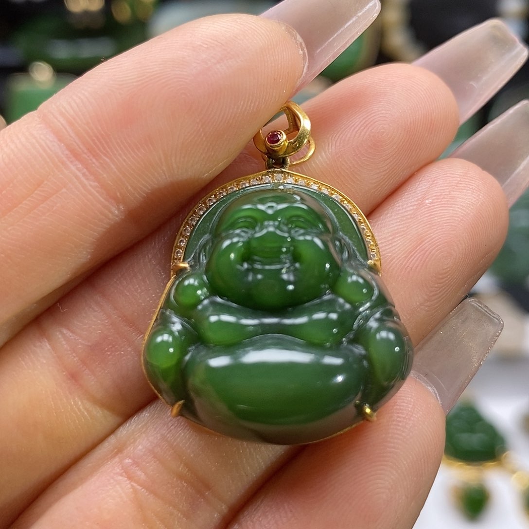 和田玉颈饰18K金镶嵌