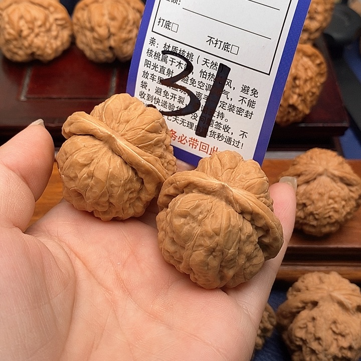 桃核吊坠蛤蟆狮子头40