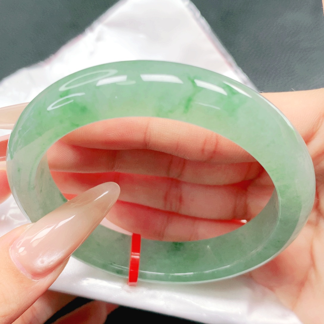 翡翠未镶嵌手镯57