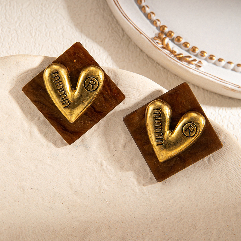 合金仿珍珠耳饰 铜合金精致法式复古耳环高级感设计小众气质耳环