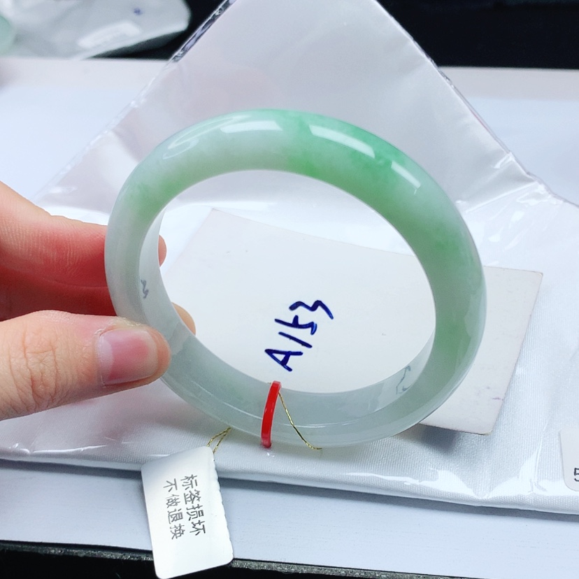 【闪购商品】翡翠手镯未镶嵌天然缅甸a货手镯56+