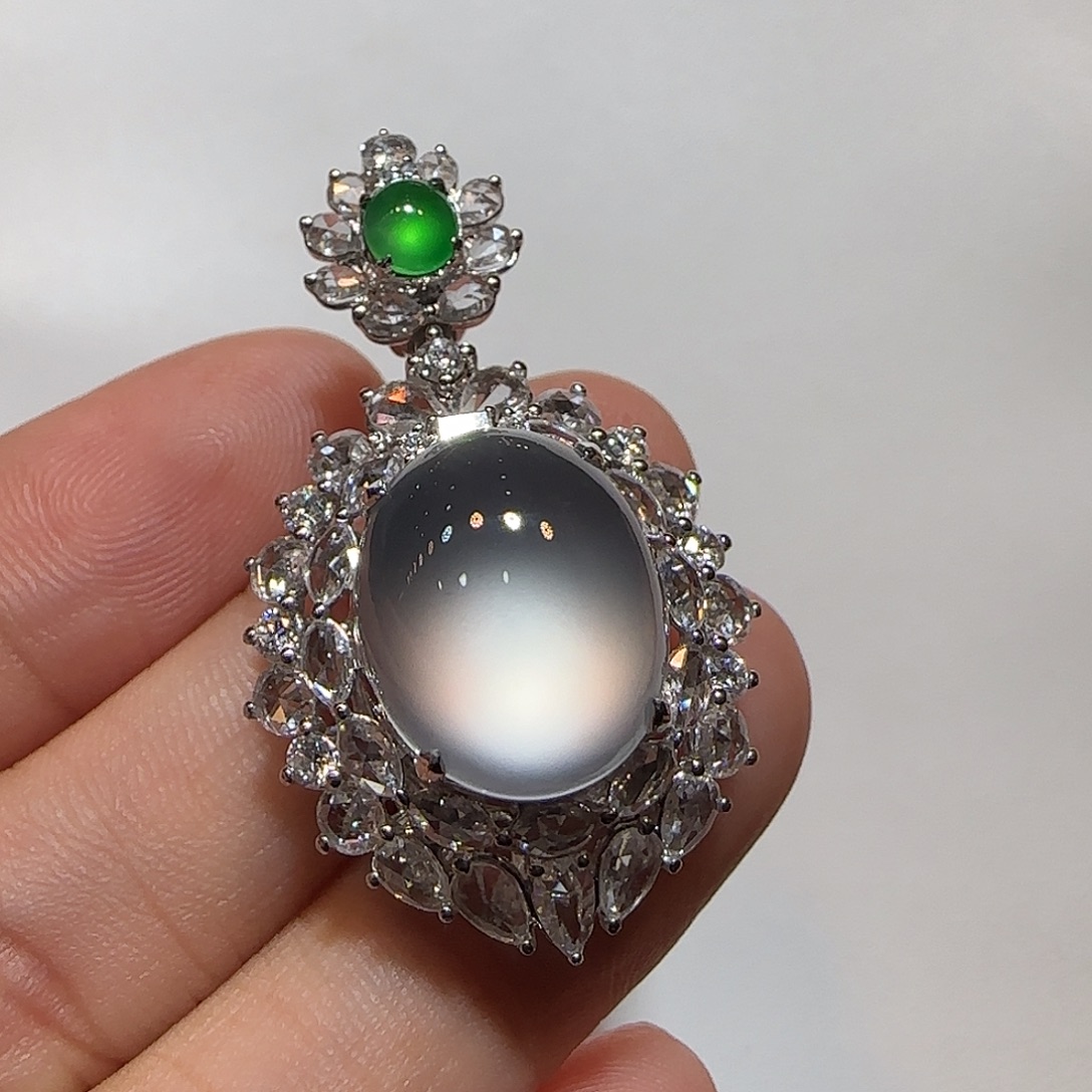 翡翠18K金镶嵌吊坠(不含链)蛋面