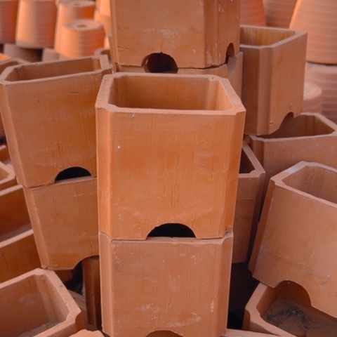 红陶口10高10微瑕两个